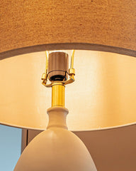 إضاءة طاولة - سيراميك أبيض - Divano Elite