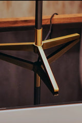 إضاءة طاولة - ذهبي وأسود - Divano Elite