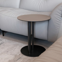 طاولة جانبية بسطح جلد - Divano Elite
