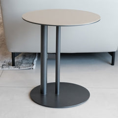 طاولة جانبية بسطح جلد - Divano Elite