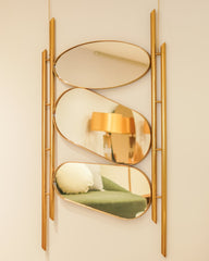 مرآة جدارية ثلاثية - ذهبي