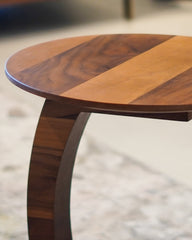 طاولة جانبية - خشبي