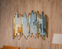 Irregular Wall Mirror - Luxurious